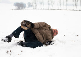 Link to "How to Prevent Winter Slip and Falls" blog post